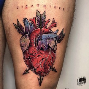 tatuaje_pierna_corazon_logiabarcelona_damaris_benito